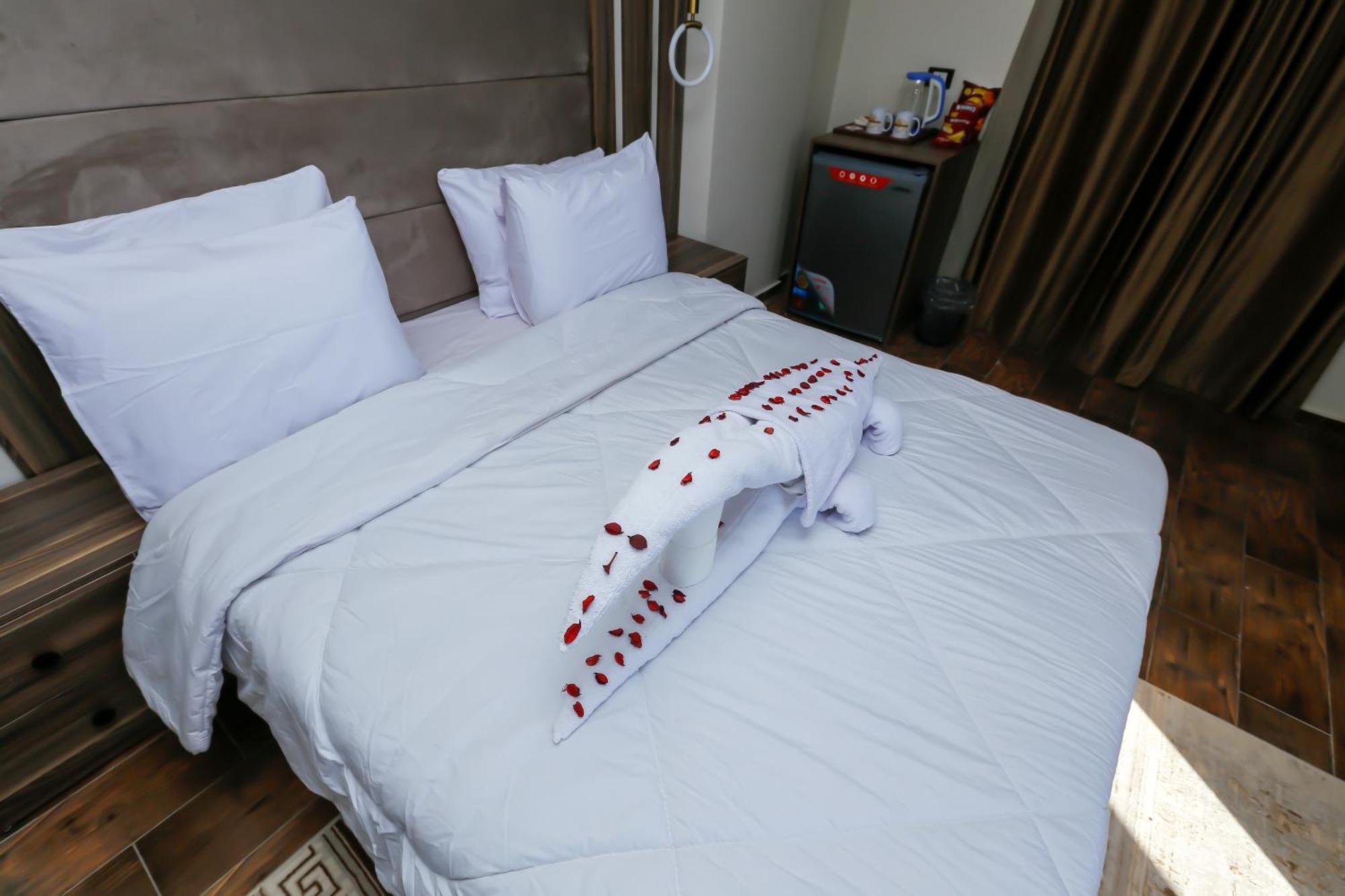 Imperial Pyramids Heights View Bed & Breakfast Nazlet el-Sisi Ngoại thất bức ảnh