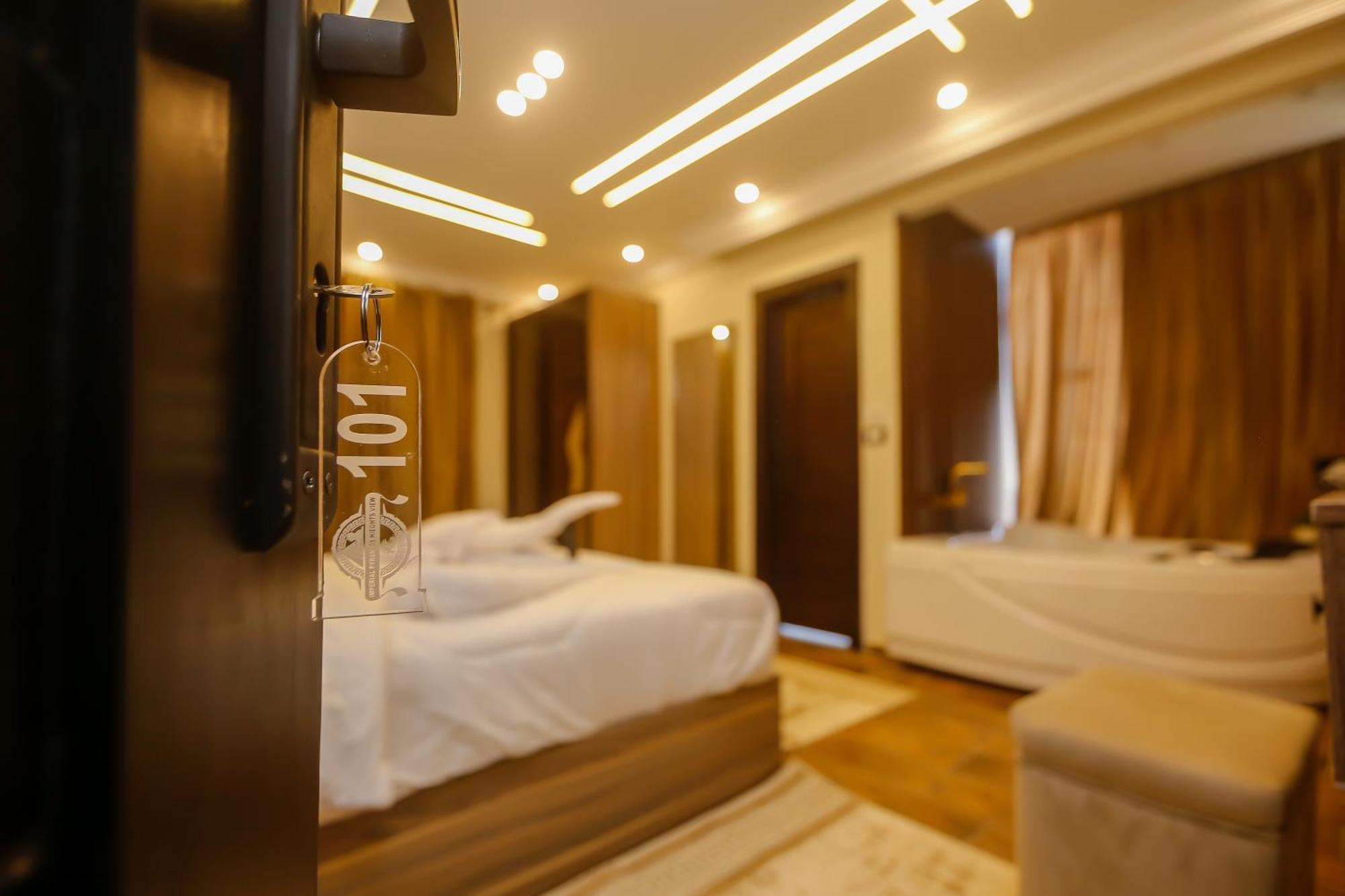 Imperial Pyramids Heights View Bed & Breakfast Nazlet el-Sisi Ngoại thất bức ảnh